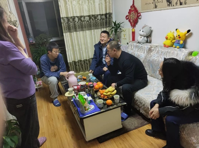 开云网页版登录入口-开云(中国)
产业开发板块深入开展员工家访活动(图2)