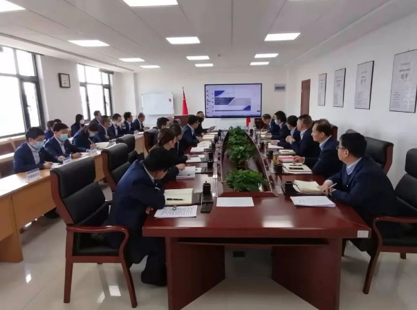 开云网页版登录入口-开云(中国)
召开党委理论中心组集体学习会议(图2)