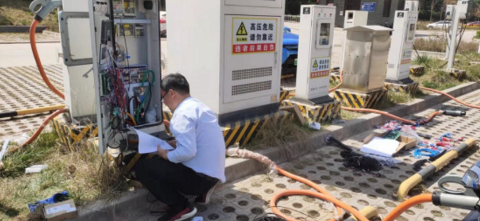 开云网页版登录入口-开云(中国)
平煤机公司开展充电桩检修(图2) 开云网页版登录入口-开云(中国)
平煤机公司开展充电桩检修(图2)