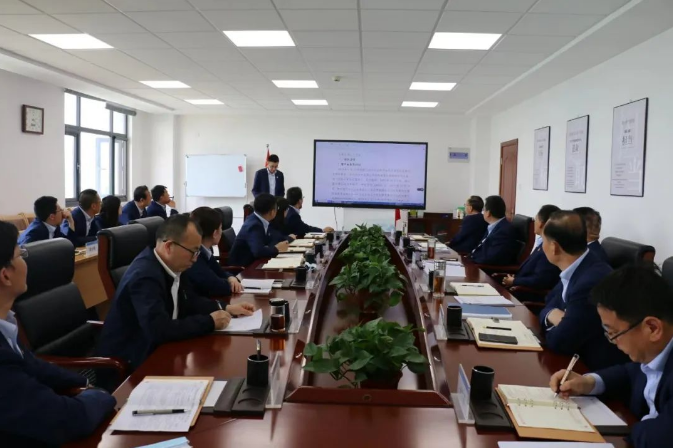 开云网页版登录入口-开云(中国)
召开党委理论中心组集体学习会议(图2)