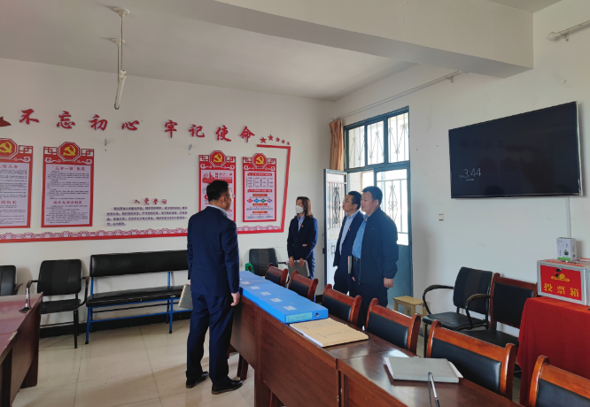 筑起安全墙 照亮乡村路——开云网页版登录入口-开云(中国)
鼎力支持包抓共建村社文明创建工作(图9)