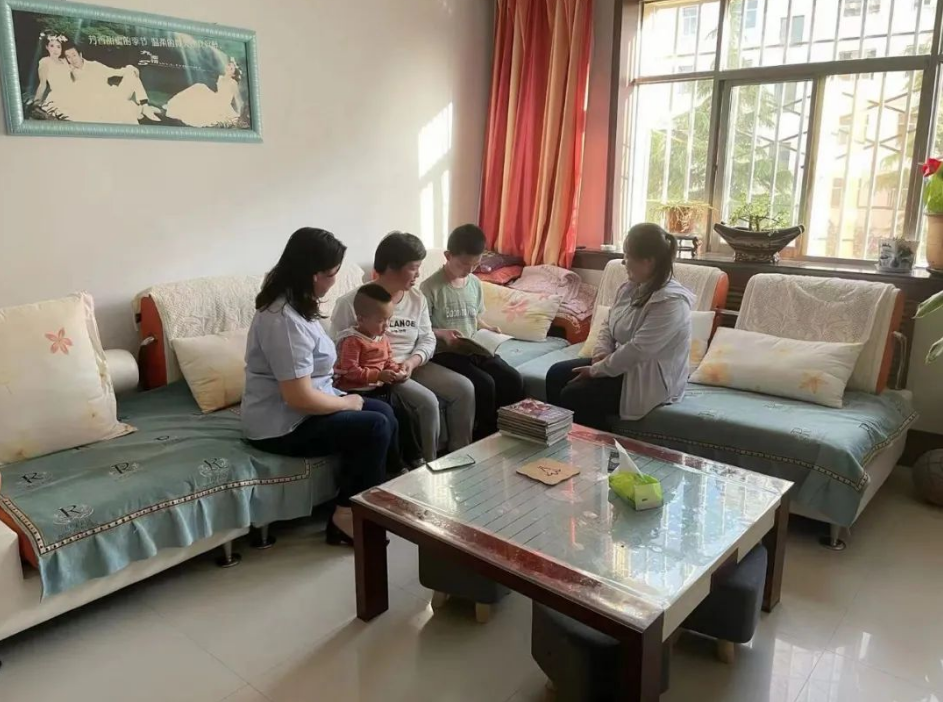 开云网页版登录入口-开云(中国)
开展女职工未成年子女关爱活动(图2)