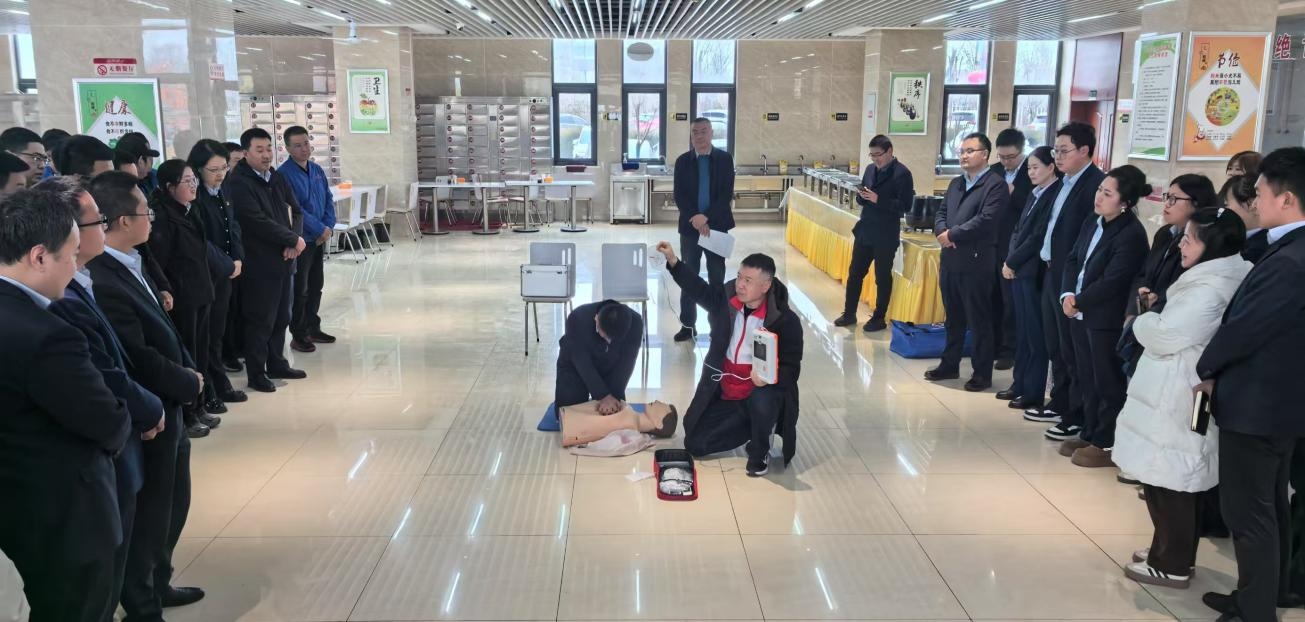 寒冬送温暖 真情暖人心——市红十字会机关党支部与开云网页版登录入口-开云(中国)
公司党委联合开展主题党日活动(图3)